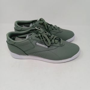 Reebok Sneakers Size 8 Green Sage NEW